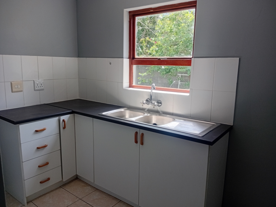 To Let 3 Bedroom Property for Rent in Strand North Western Cape